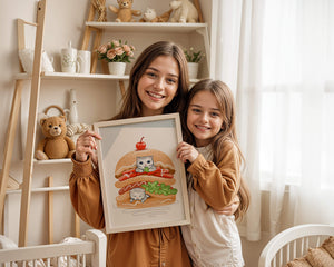 Playful Cats in a Burger with Tomato and Lettuce Topped with a Cherry - Mi tienda