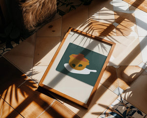 Orange Pot with Green Leaf Design on Cutting Board - Mi tienda