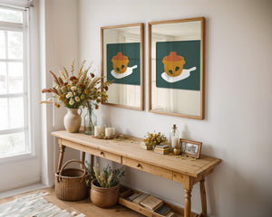 Orange Pot with Green Leaf Design on Cutting Board - Mi tienda