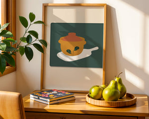 Orange Pot with Green Leaf Design on Cutting Board - Mi tienda