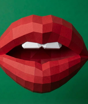 3D lips with teeth papercraft, polygonal paper figure for assembly, 35x26x20 cm, 49 parts – DIY geometric sculpture, unique wall art for creative workspace