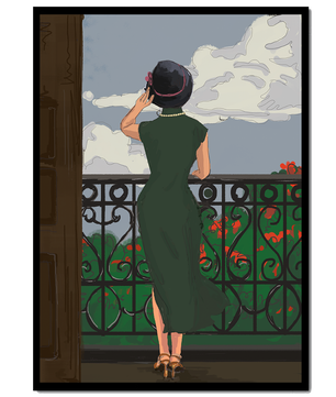Mujer elegante en un balcón con vista pintoresca y flores rojas