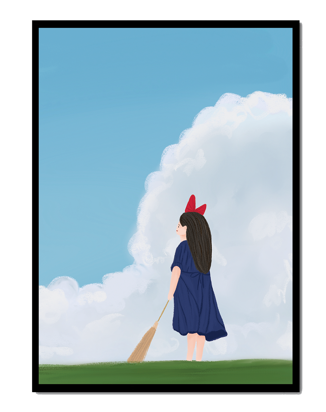 Junges Mädchen steht auf Gras mit Besen unter blauem Himmel