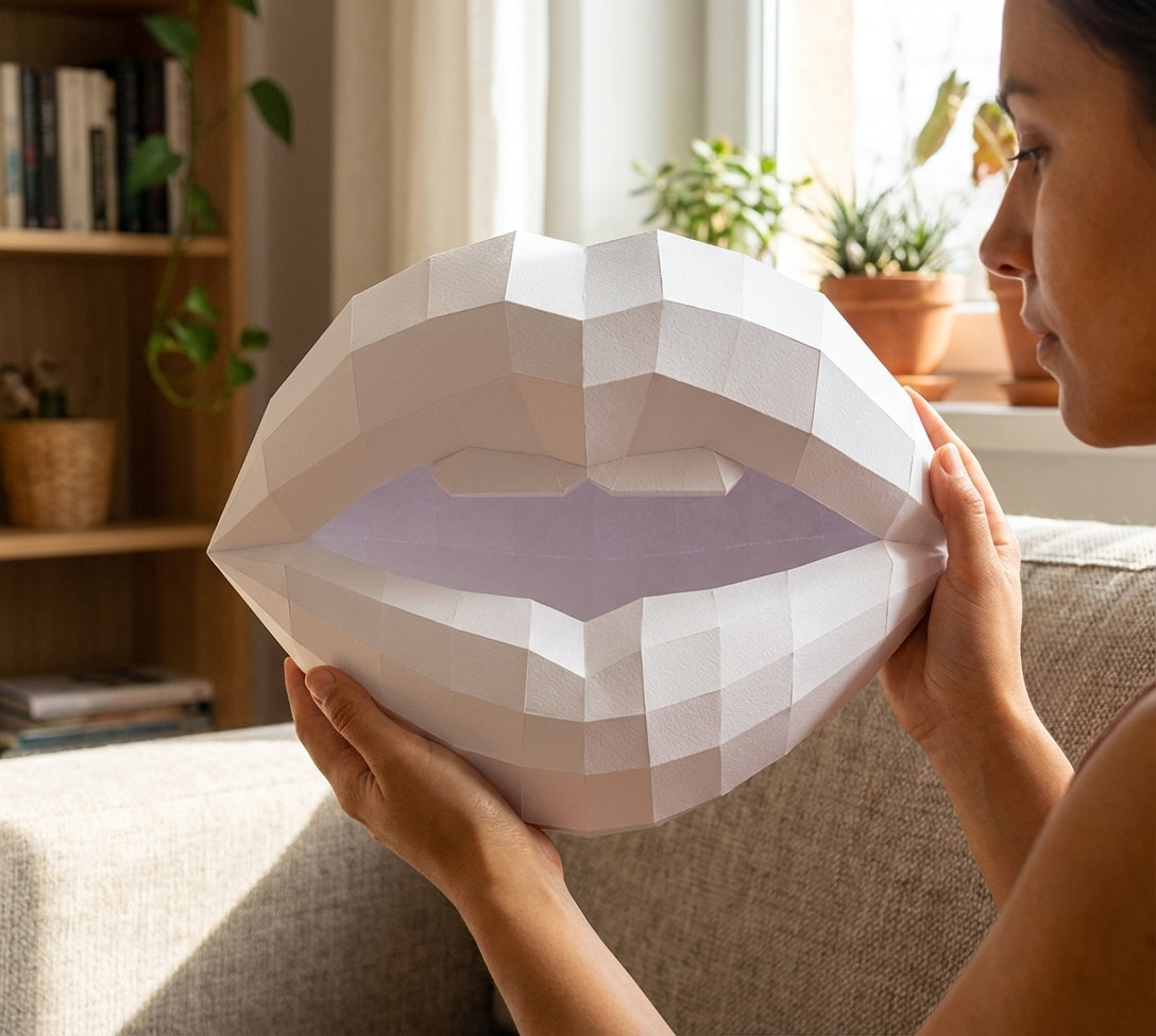 3D lips with teeth papercraft, polygonal paper figure for assembly, 35x26x20 cm, 49 parts – DIY geometric sculpture, unique wall art for creative workspace