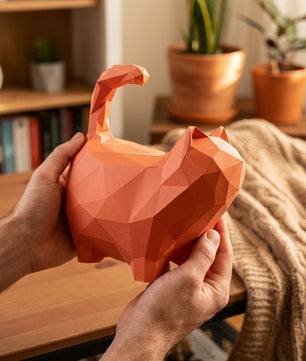 Cat polygonal paper figure for assembly 30 x 33 x 16 – papercraft DIY craft, sculptural cardboard cat for modern home decoration - Mi tienda