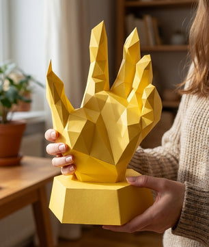 Papercraft hand on stand 3D polygonal paper figure for assembly 40x26x20, 59 parts – DIY craft jewelry holder, sculptural cardboard hand for modern decor - Mi tienda