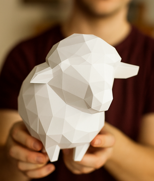 figura 3D de oveja poligonal de papel para montar, manualidad creativa  18x25x29 - Kit PaperCraft DIY
