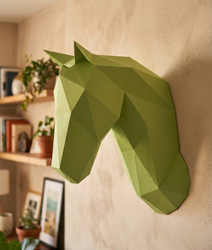 Horse head polygonal paper figure for assembly 25 x 35 x 19 – papercraft DIY craft, modern cardboard wall decoration, geometric style - Mi tienda