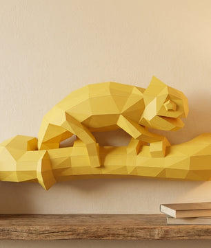 Geometric chameleon papercraft wall sculpture on branch, 3d polygonal lizard, 41x12x19 cm, creative diy kit for unique modern home or office decor - Mi tienda