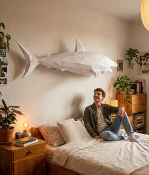Figura de tiburón de papel poligonal 3D para ensamblar 30 x 27 x 93 – kit de manualidades de papercraft decorativo, escultura geométrica moderna para mesa o estantería
