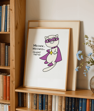 Superhero cat illustration with comic-style text - Mi tienda