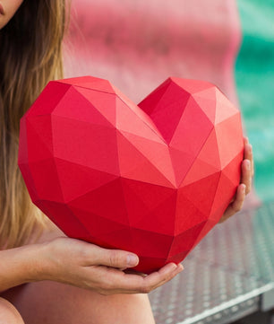 Large Low Poly Convex Heart: 3D Papercraft Interior Decor (50x60x38 cm) - Mi tienda