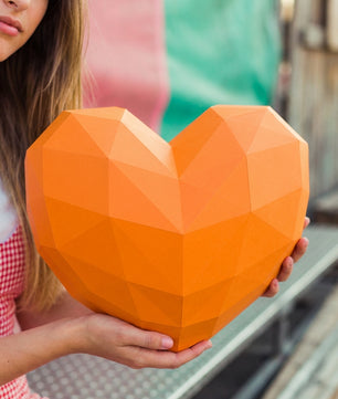Large Low Poly Convex Heart: 3D Papercraft Interior Decor (50x60x38 cm) - Mi tienda