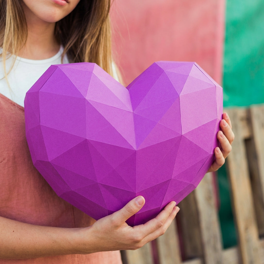 Large Low Poly Convex Heart: 3D Papercraft Interior Decor (50x60x38 cm) - Mi tienda
