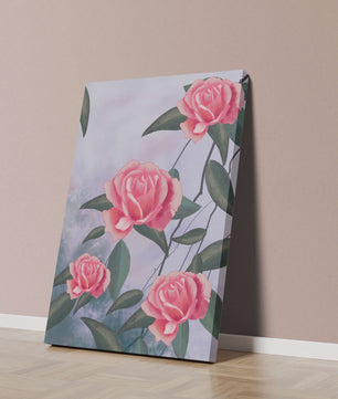 Hermosas rosas rosadas con exuberantes hojas verdes sobre un fondo suave
