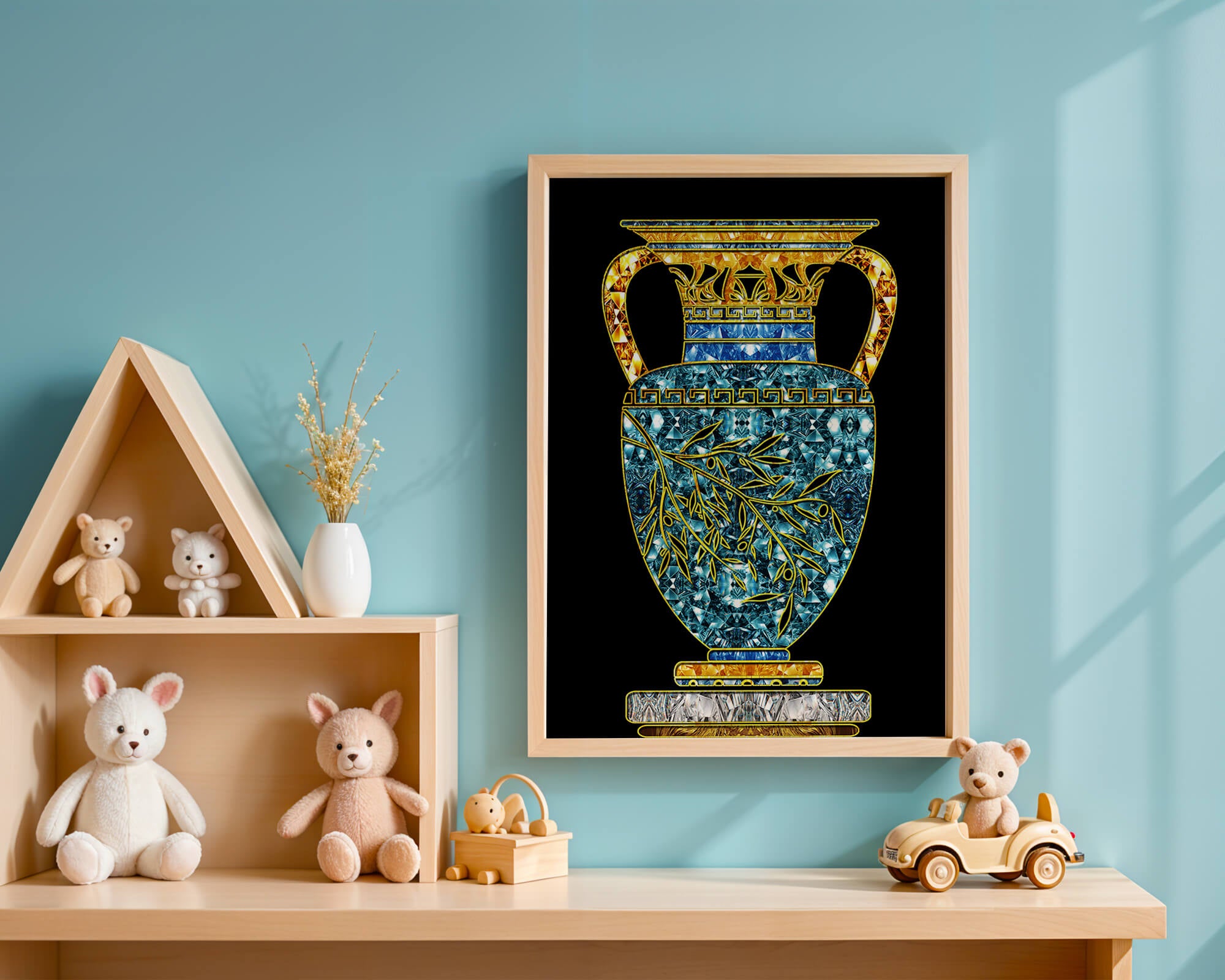 Jarrón de mosaico detallado con piedras preciosas doradas y azules sobre fondo negro