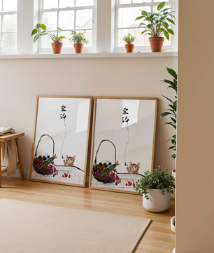 Juguetón gatito con frutas y arte de caligrafía