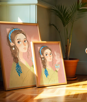 Illustration d'une fille avec un bandeau tenant une tasse fumante
