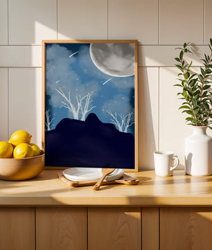 Paysage nocturne d'hiver avec arbres nus et pleine lune