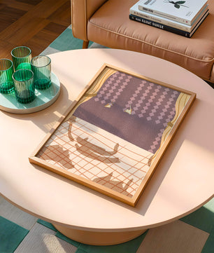 Intérieur abstrait avec ombres de chats sur sol à damier