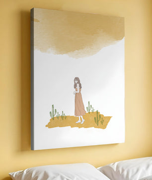 Fille en robe rose debout parmi des cactus sous un ciel aquarelle