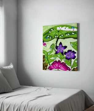 Bunte Blumenillustration mit exotischen Blumen und Blättern