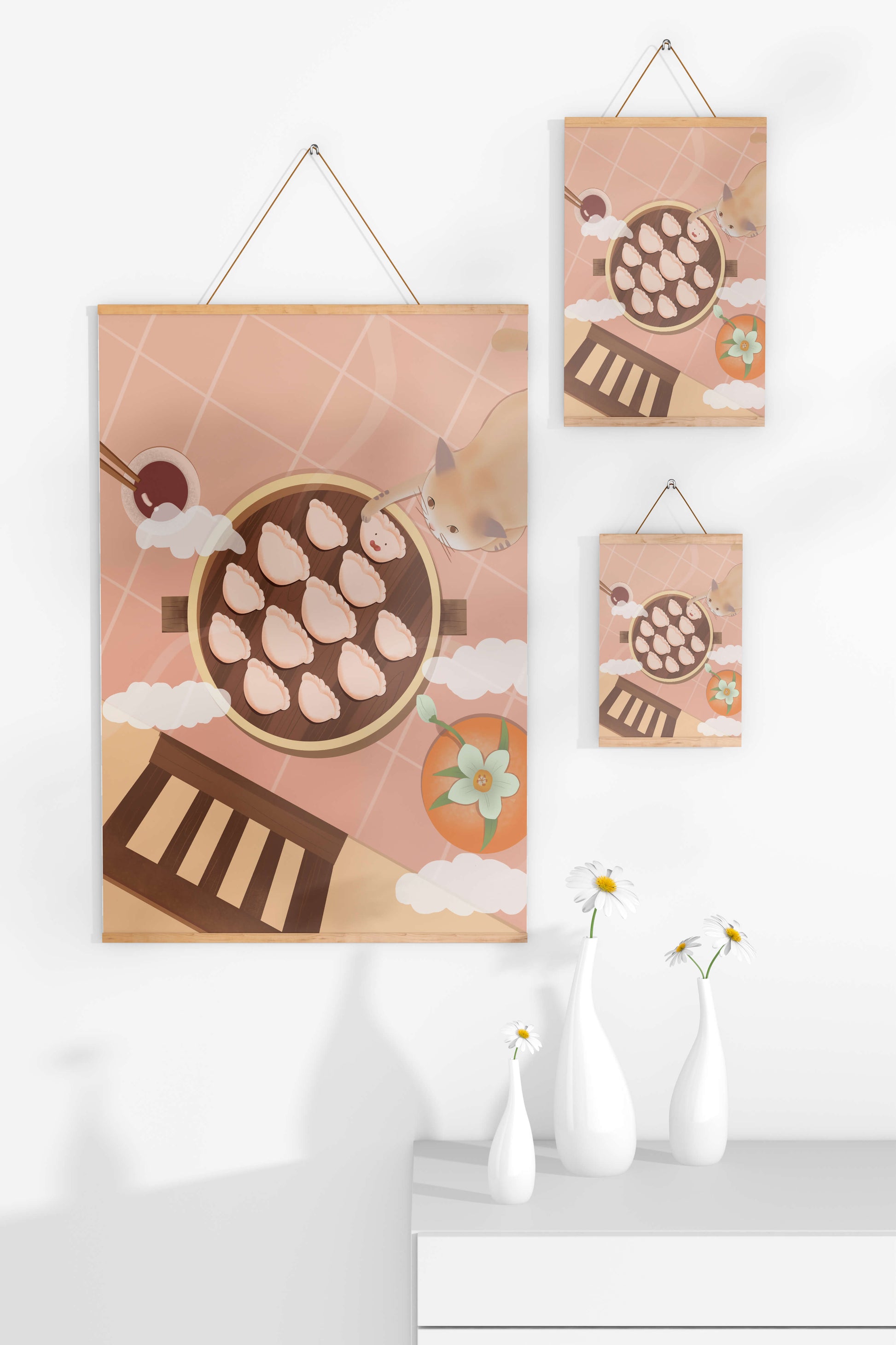 Gato alcanzando dumplings en una mesa con azulejos rosas y naranjas con palillos