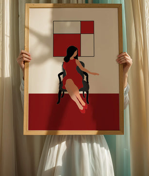 Mujer abstracta en vestido rojo sentada en una silla con arte geométrico en la pared