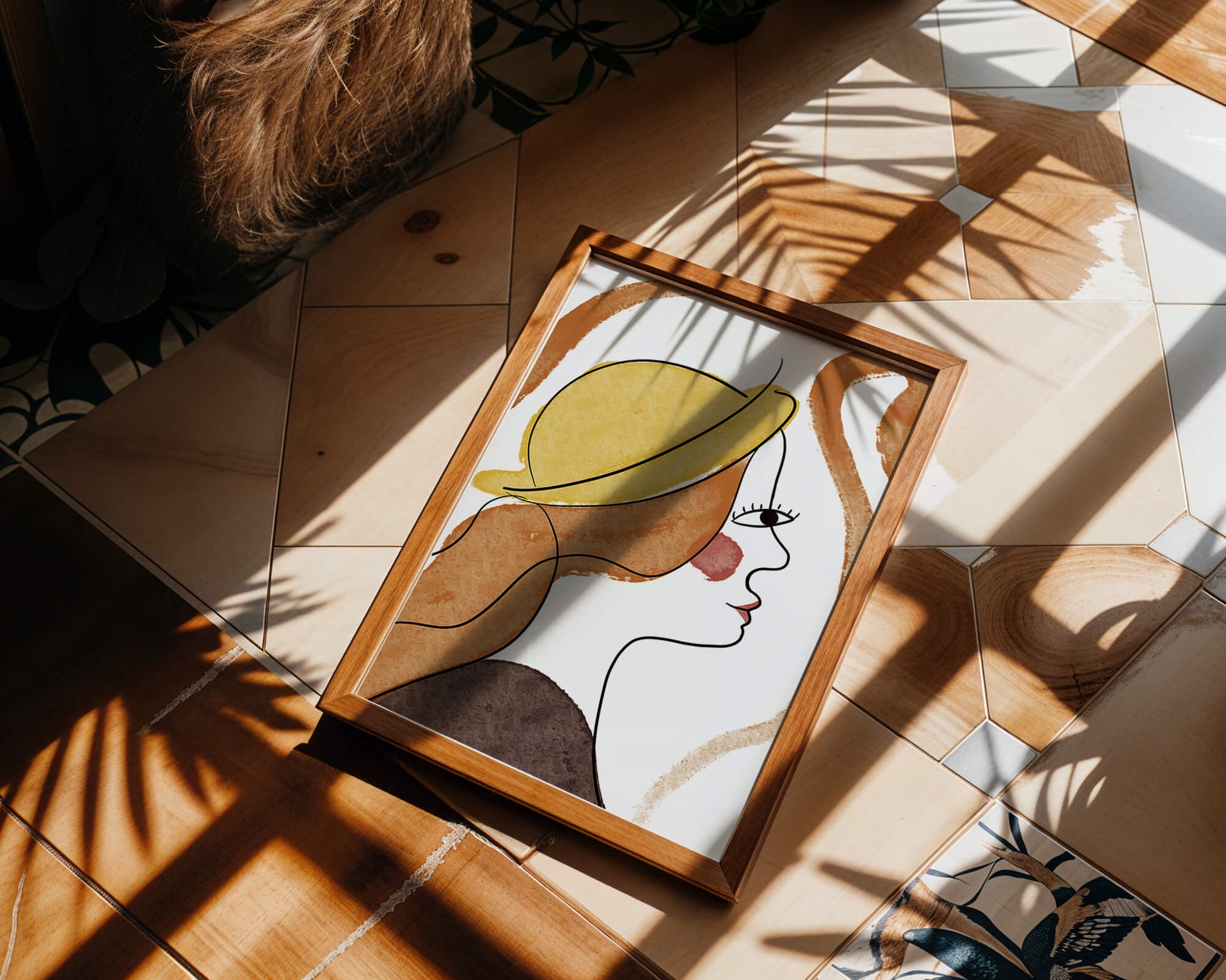 Retrato de línea moderna de una mujer con sombrero y colores vibrantes