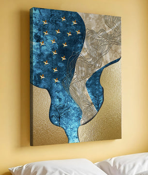 Paisaje texturizado abstracto con elementos dorados y azules