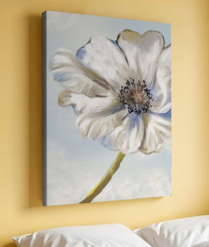 Art captivant de fleurs blanches avec des nuances de bleu sur un fond pastel