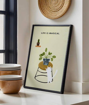 Ilustración encantadora de un gato con planta y mensaje inspirador