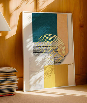 Abstraktes geometrisches Design mit Texturen und goldenen Akzenten