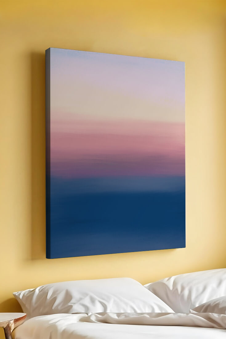 Atardecer abstracto y tranquilo sobre el océano con cielo degradado