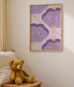 Wunderliches lila Wolken- und Sternenmuster für die Kinderzimmerdekoration