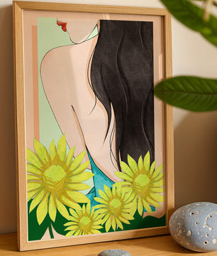 Ilustración de una mujer elegante con girasoles y cabello largo y oscuro