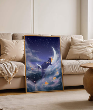Cielo nocturno soñador con una niña sentada en una luna creciente rodeada de estrellas