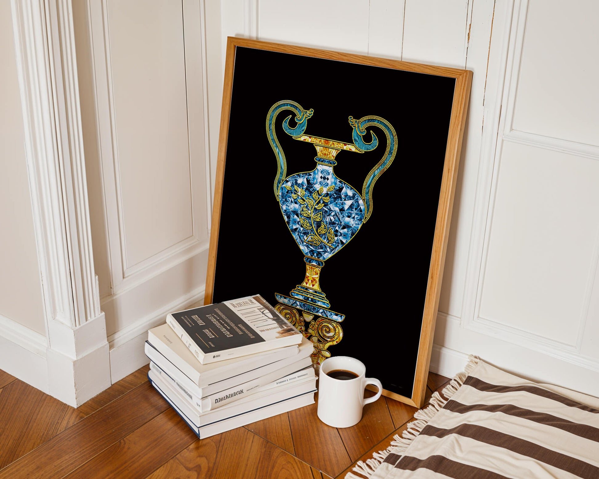 Elegante jarrón con incrustaciones de joyas y detalles dorados y azules sobre fondo negro