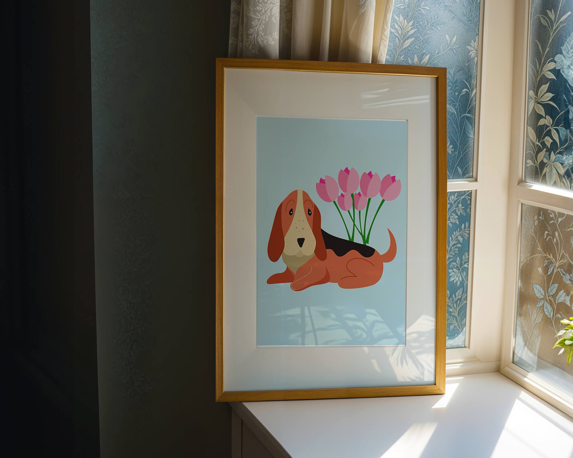 Illustration eines Basset Hound mit rosa Blumen auf hellblauem Hintergrund