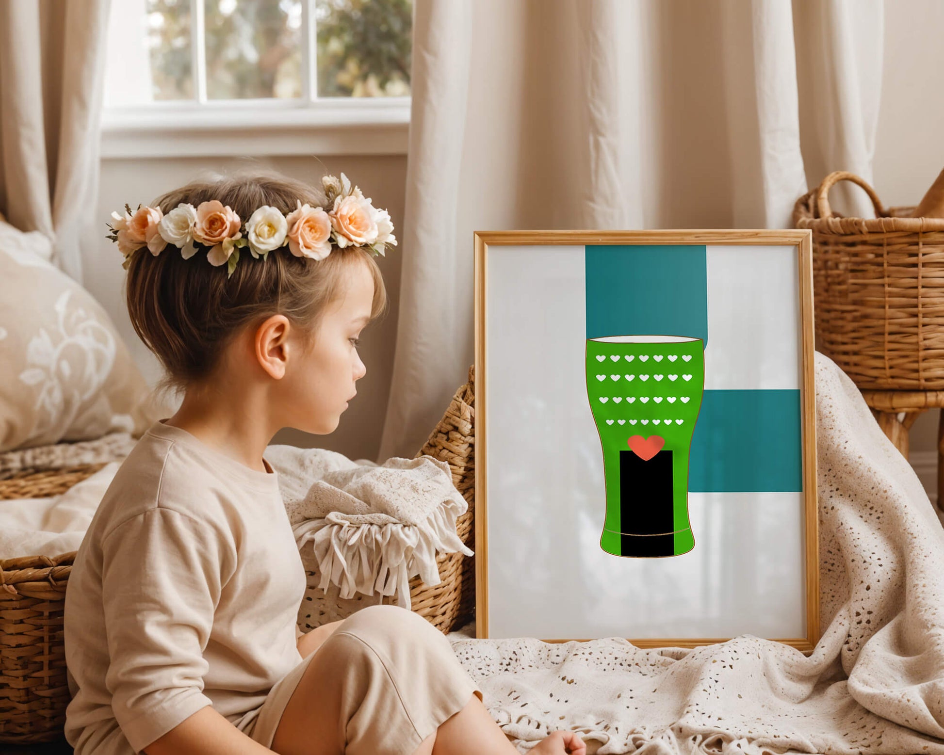 Green vase with heart pattern and minimalistic design