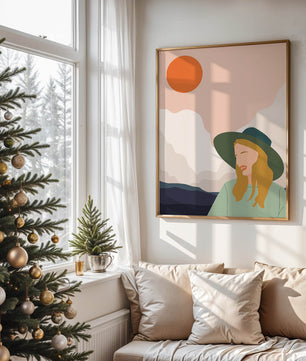 Abstrakte Illustration einer Frau mit Hut vor einer Kulisse aus Sonne und Bergen