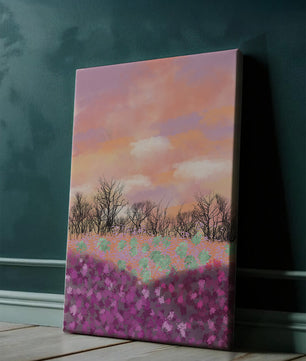 Paisaje sereno con campo floral vibrante y cielo pastel