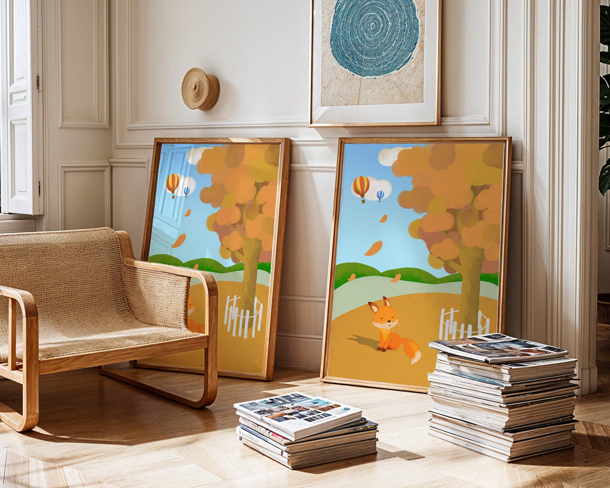 Herbstszene mit einem süßen Fuchs, Heißluftballons und einem bunten Baum