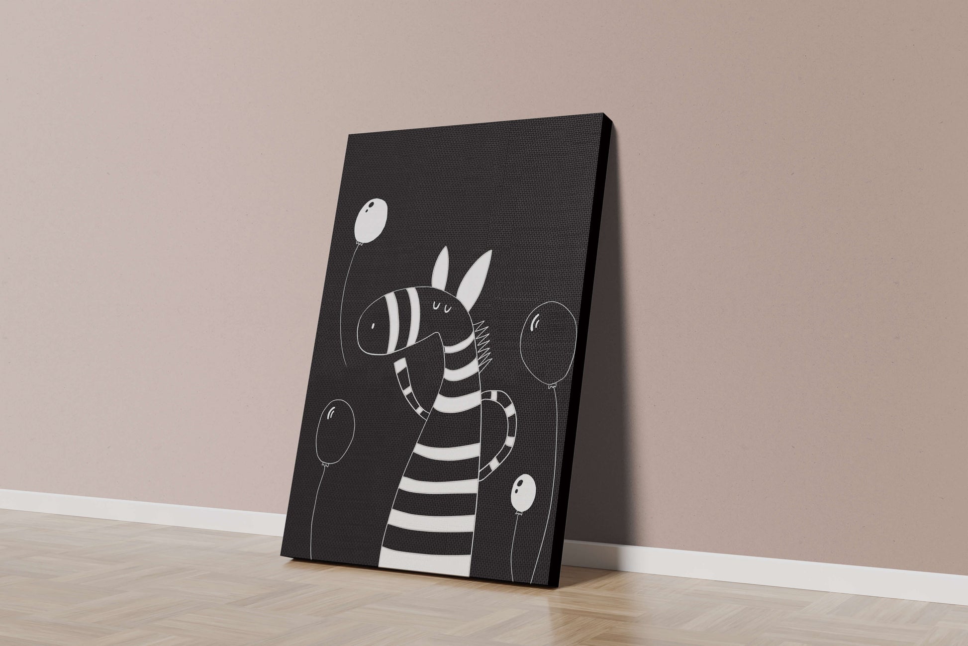 Cebra juguetona con globos en arte minimalista en blanco y negro