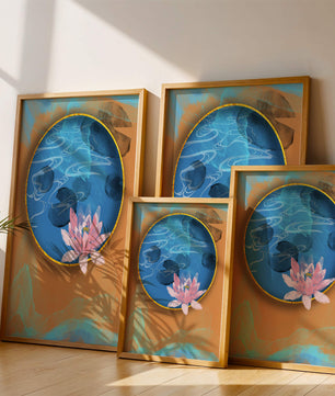 Abstrakte Seerosenkunst mit goldenen Akzenten auf blauem und orangefarbenem Hintergrund
