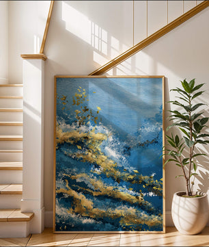 Textura abstracta en azul y dorado con patrones dinámicos