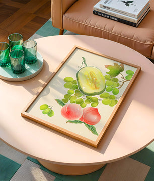 Ilustración de frutas vibrantes que incluye uvas, melón y duraznos