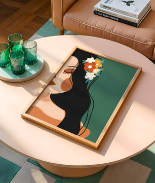 Elegante Illustration einer Frau mit floralem Haarteil