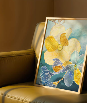 Arte floral abstracto con detalles dorados y tonos azules
