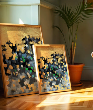 Arte abstracto con dorado y pinceladas coloridas